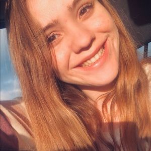 Meet your Posher, Hannah